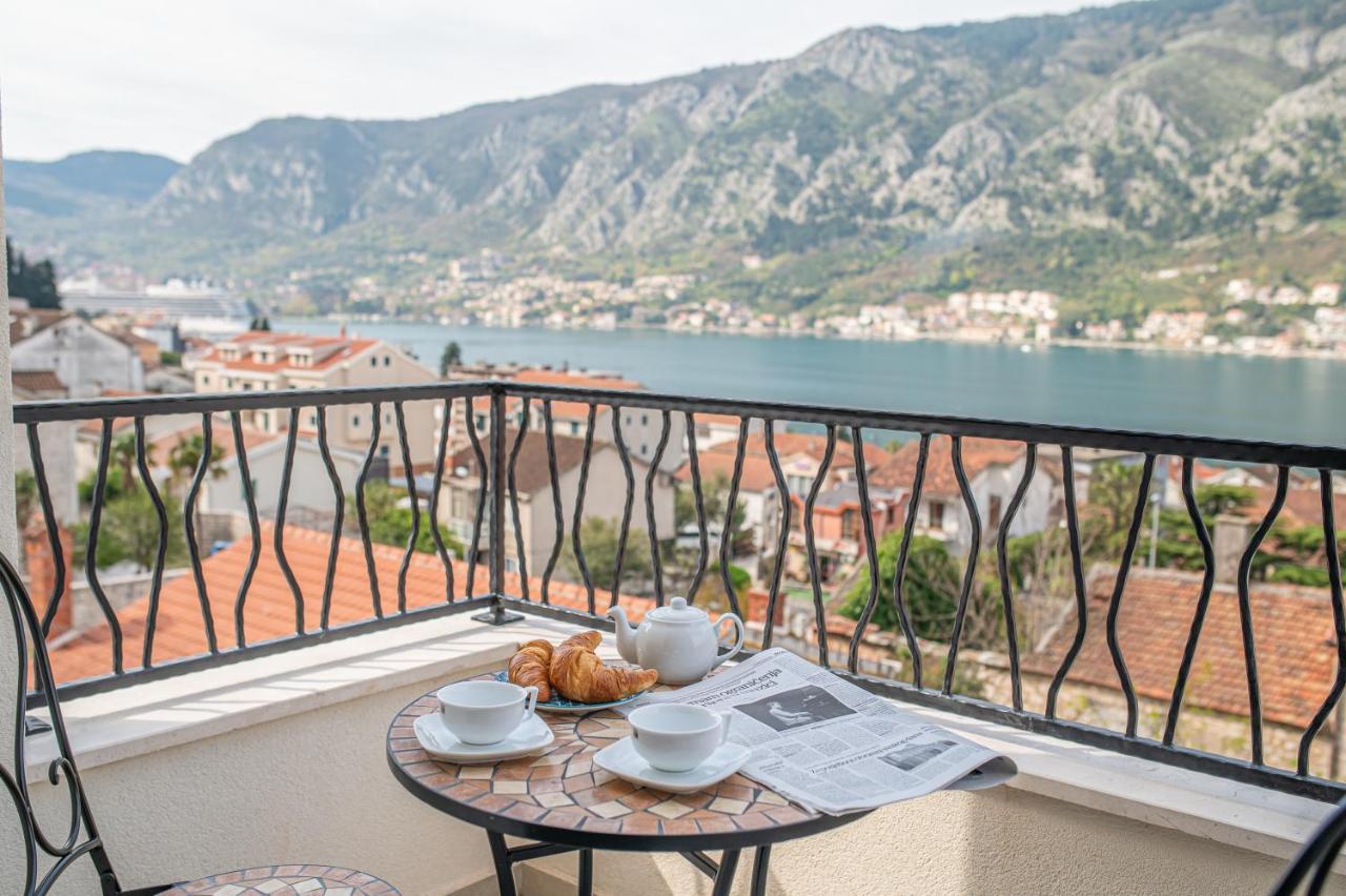 Enyana Luxury Suites Kotor Buitenkant foto