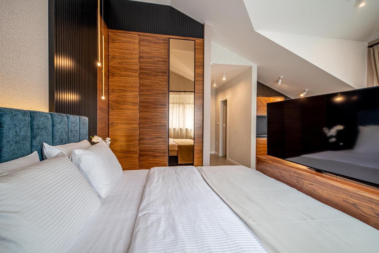 Enyana Luxury Suites Kotor Buitenkant foto