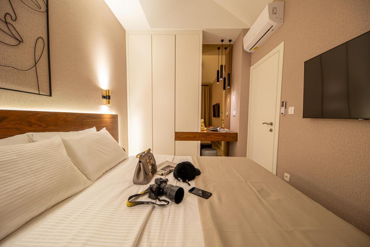 Enyana Luxury Suites Kotor Buitenkant foto