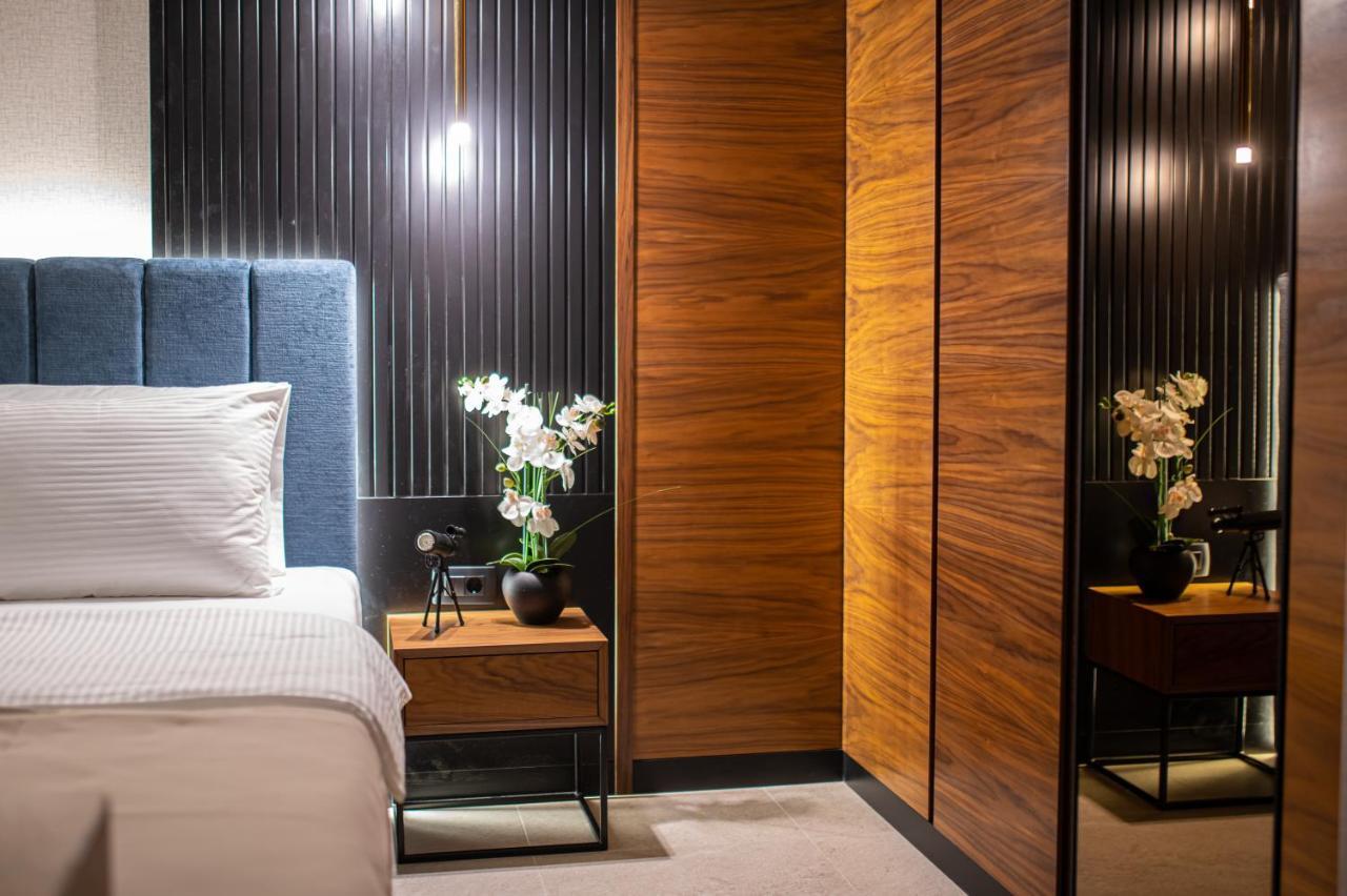 Enyana Luxury Suites Kotor Buitenkant foto